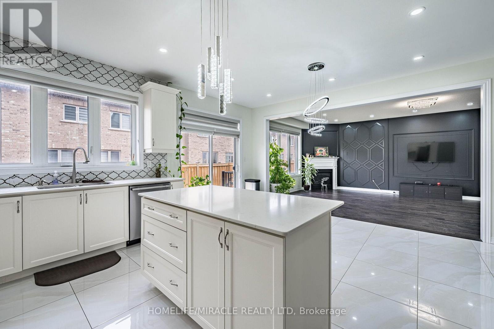 21 Junior Road, Brampton, ON