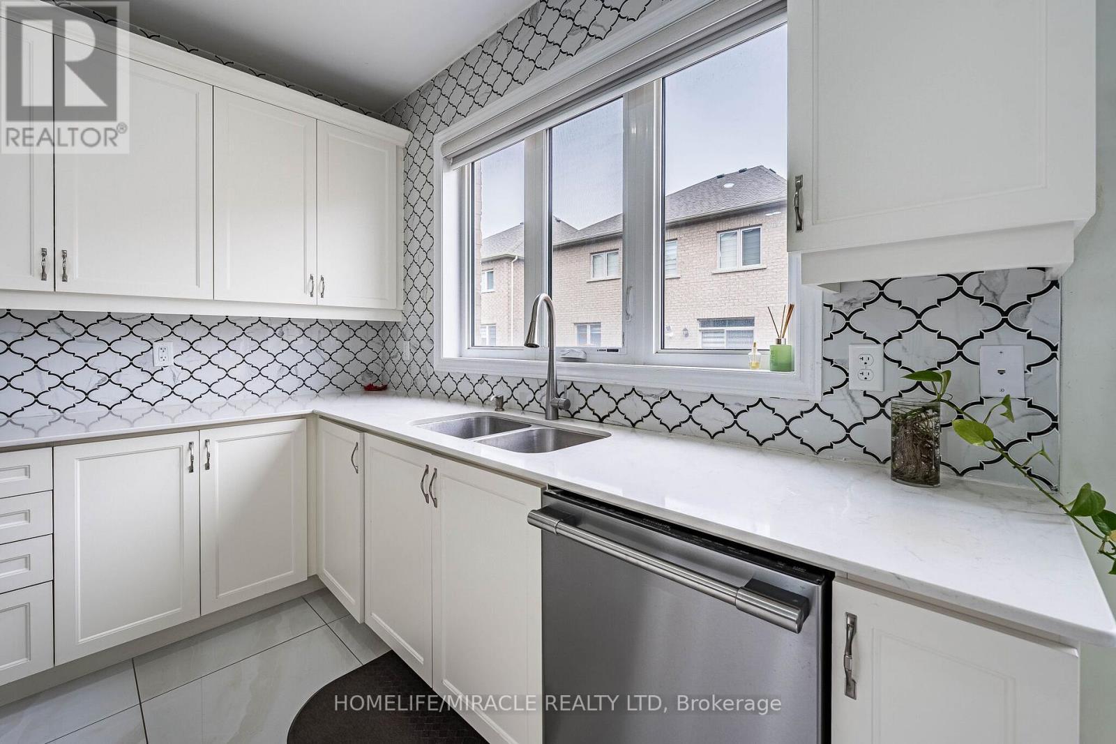 21 Junior Road, Brampton, ON
