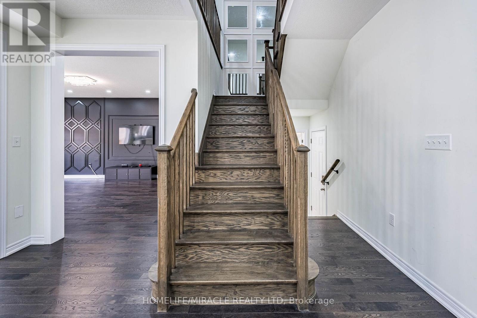 21 Junior Road, Brampton, ON