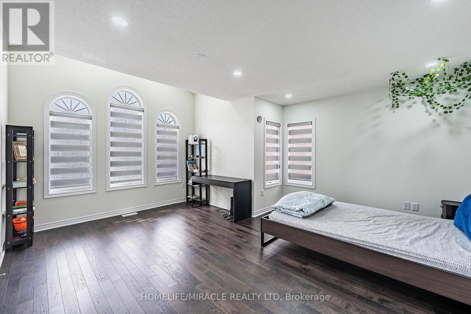 21 Junior Road, Brampton, ON