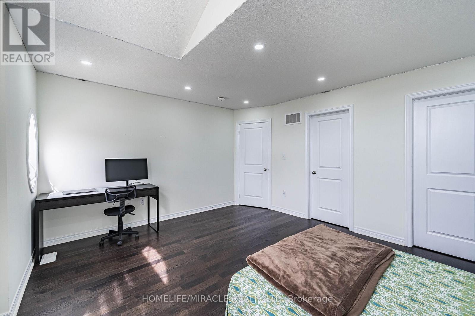 21 Junior Road, Brampton, ON