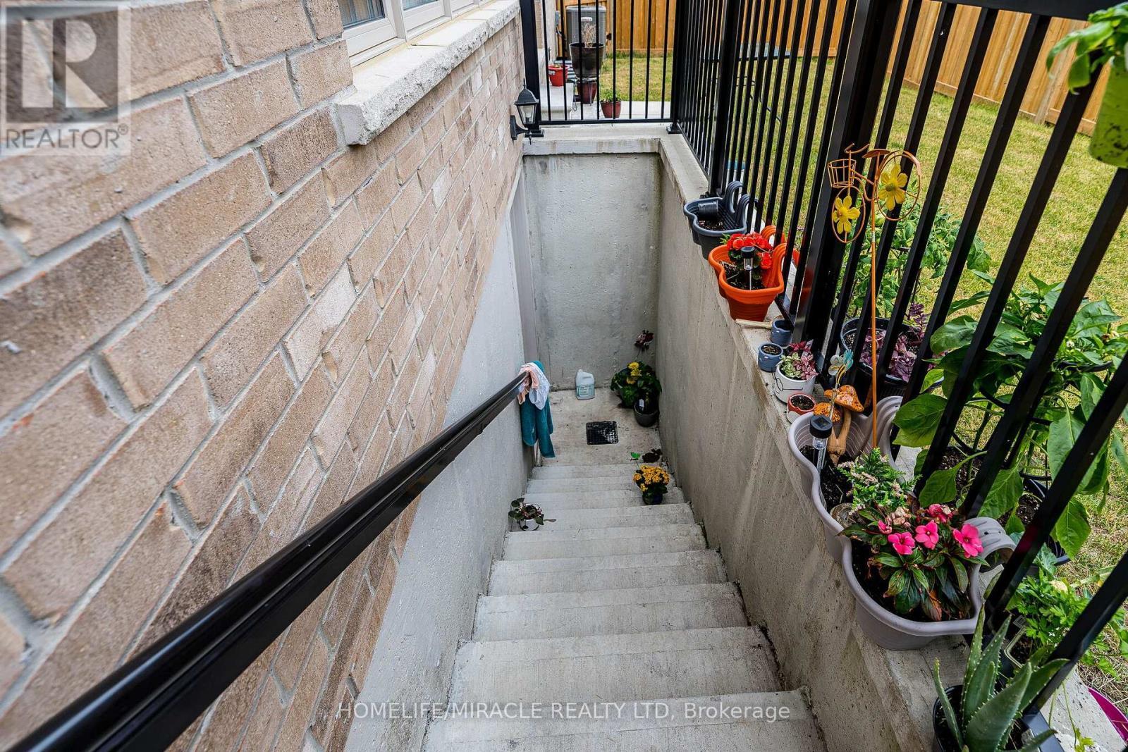 21 Junior Road, Brampton, ON