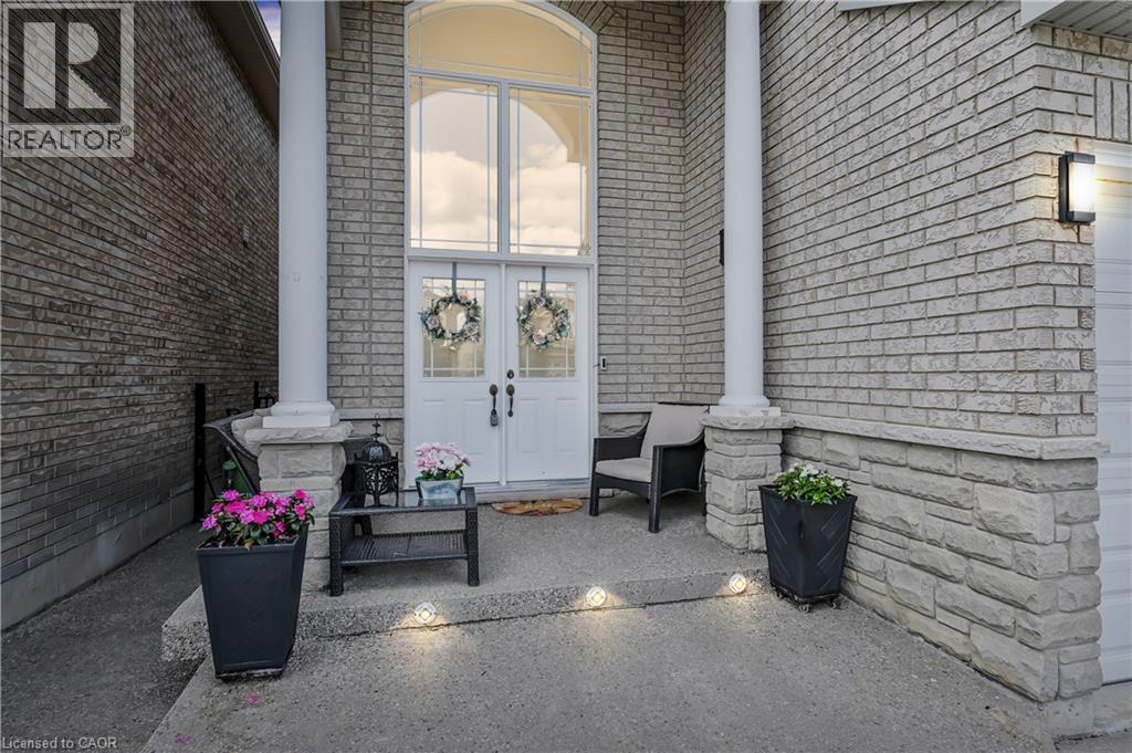 130 Chartwell Circle, Hamilton, ON