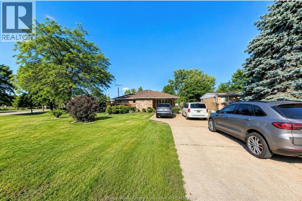 3740 Dominion, Windsor, ON