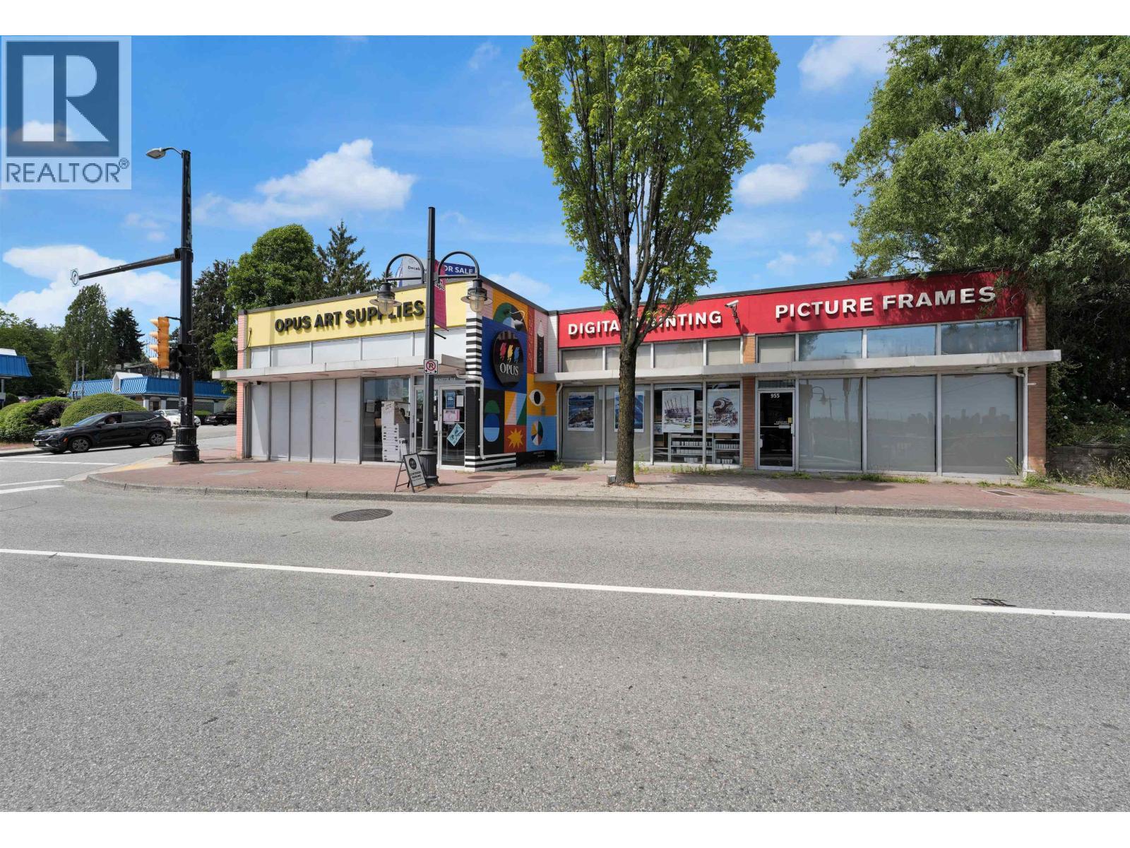 953 Brunette Avenue, Coquitlam, BC