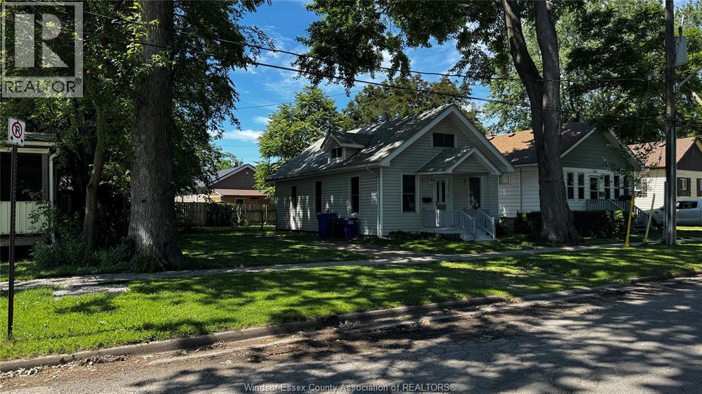 377 Chappell, Windsor, ON
