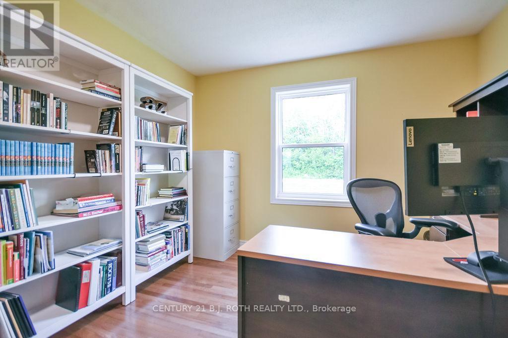 Bedroom #3 currently used as a home office - 5051 Sideroad 25, Ramara, ON