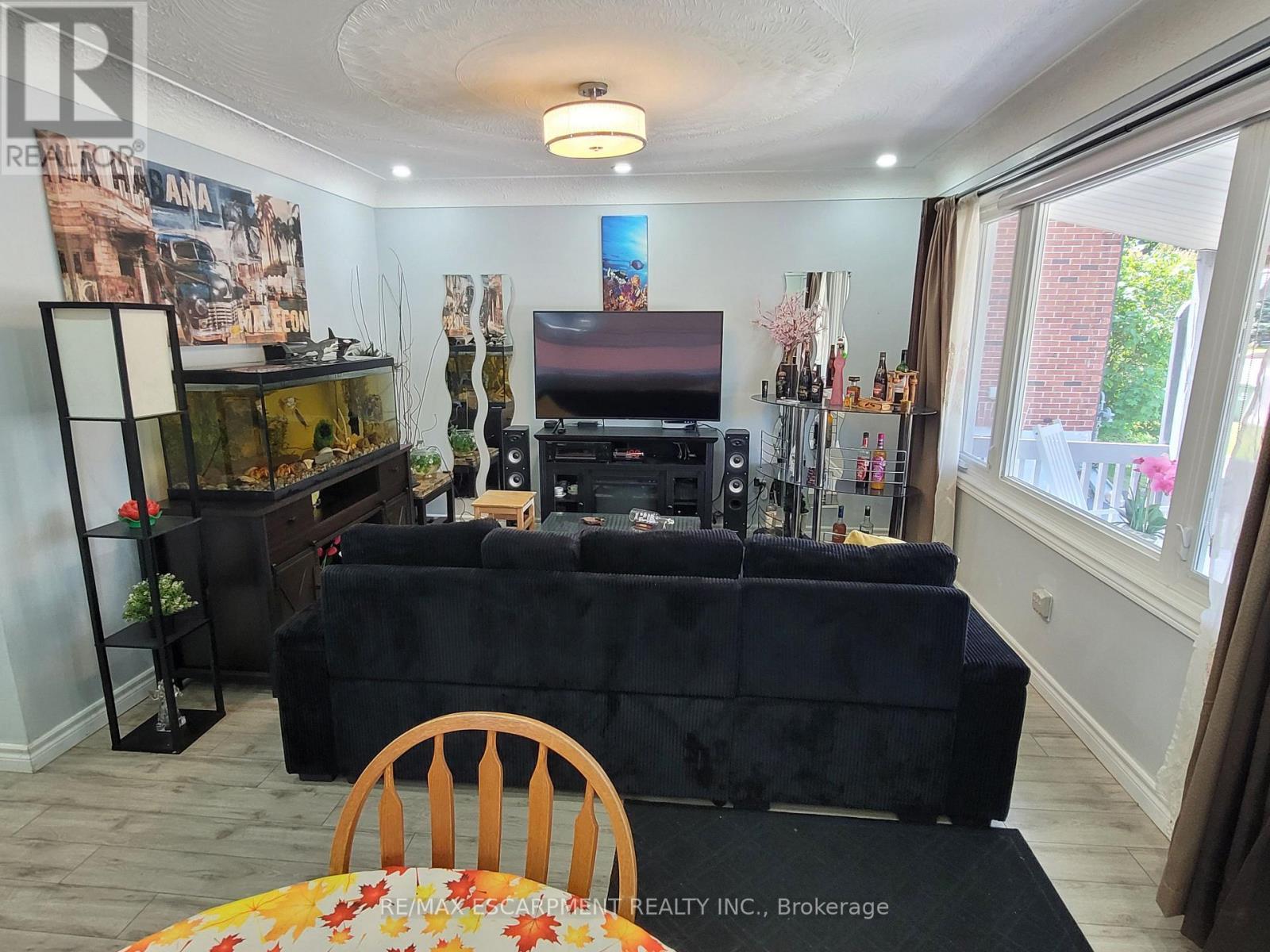 239 West 18Th Street, Hamilton, ON