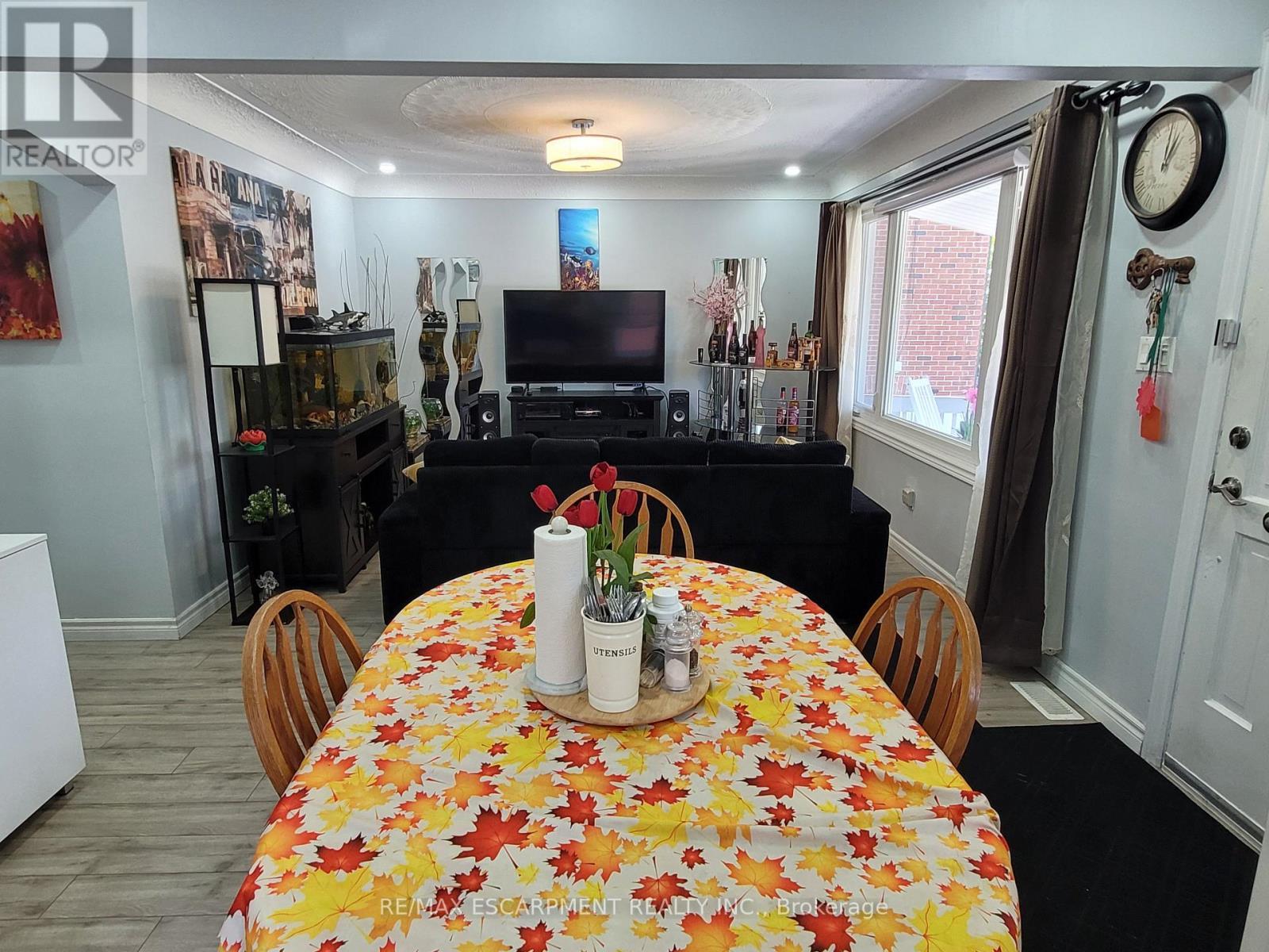 239 West 18Th Street, Hamilton, ON