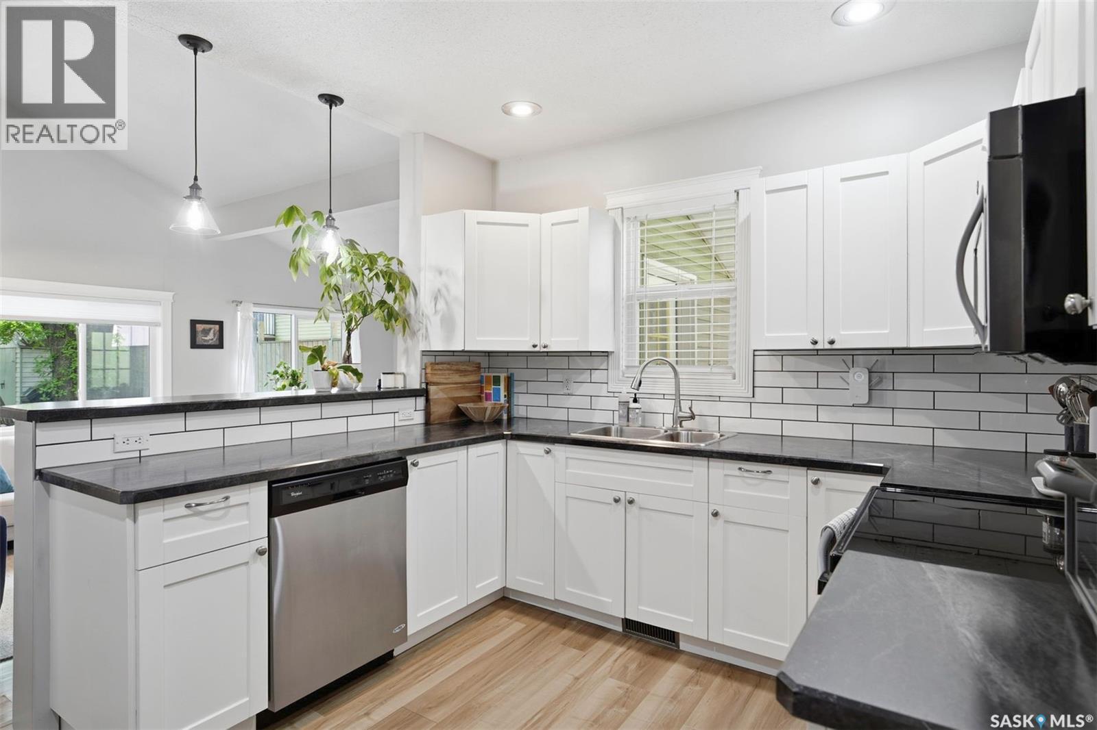 1014 9Th Street E, Saskatoon, SK