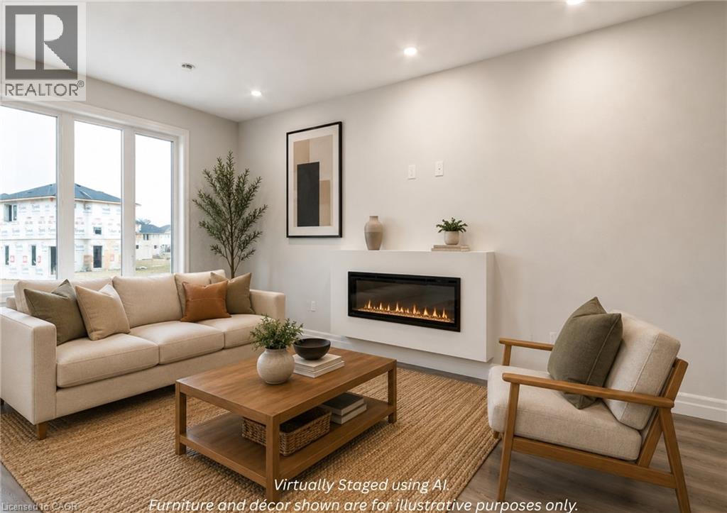 3 Hoylake Road, St. Thomas, ON - Indoor Photo Showing Living Room With Fireplace