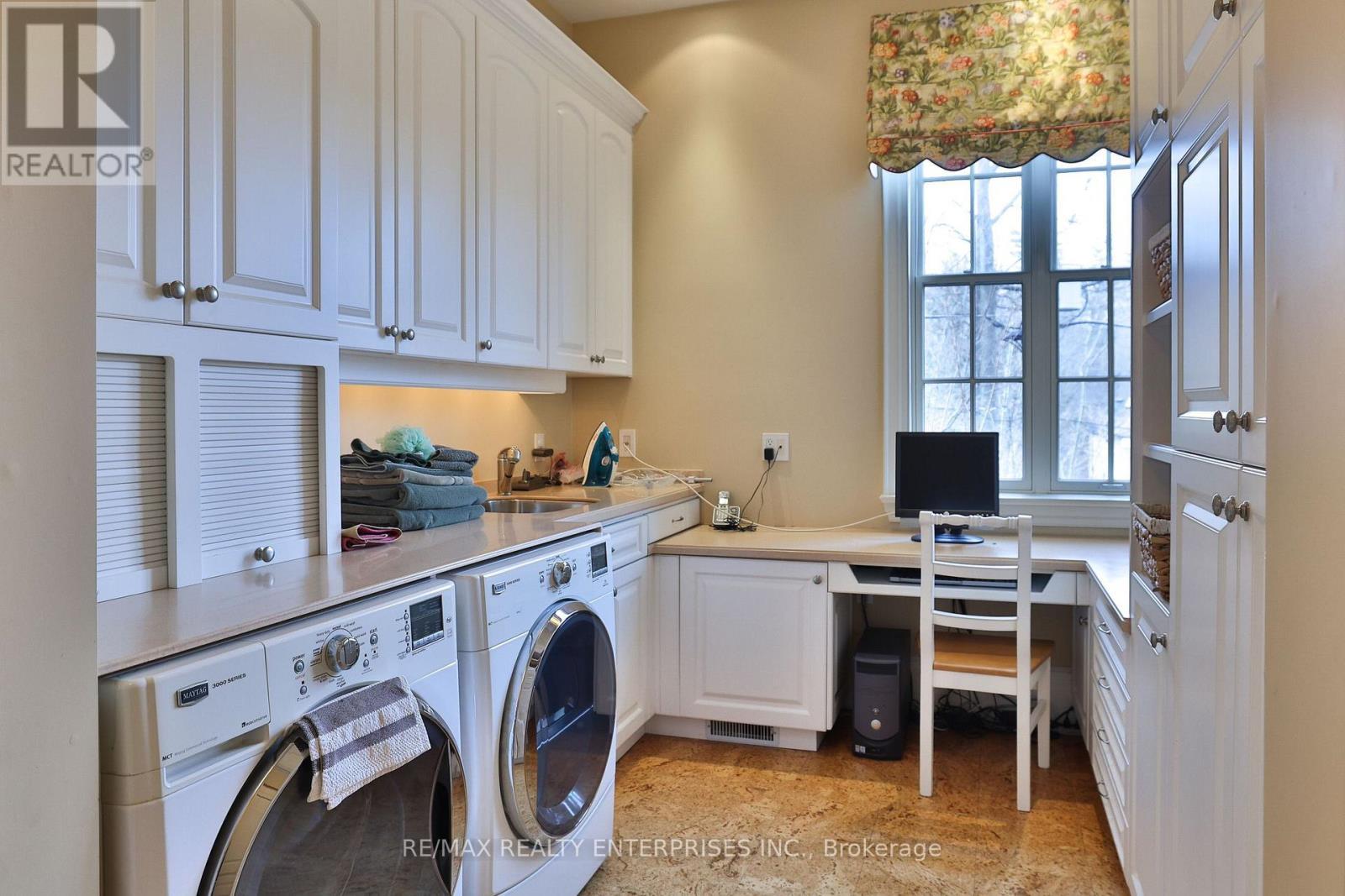 872 Whittier Crescent, Mississauga, ON