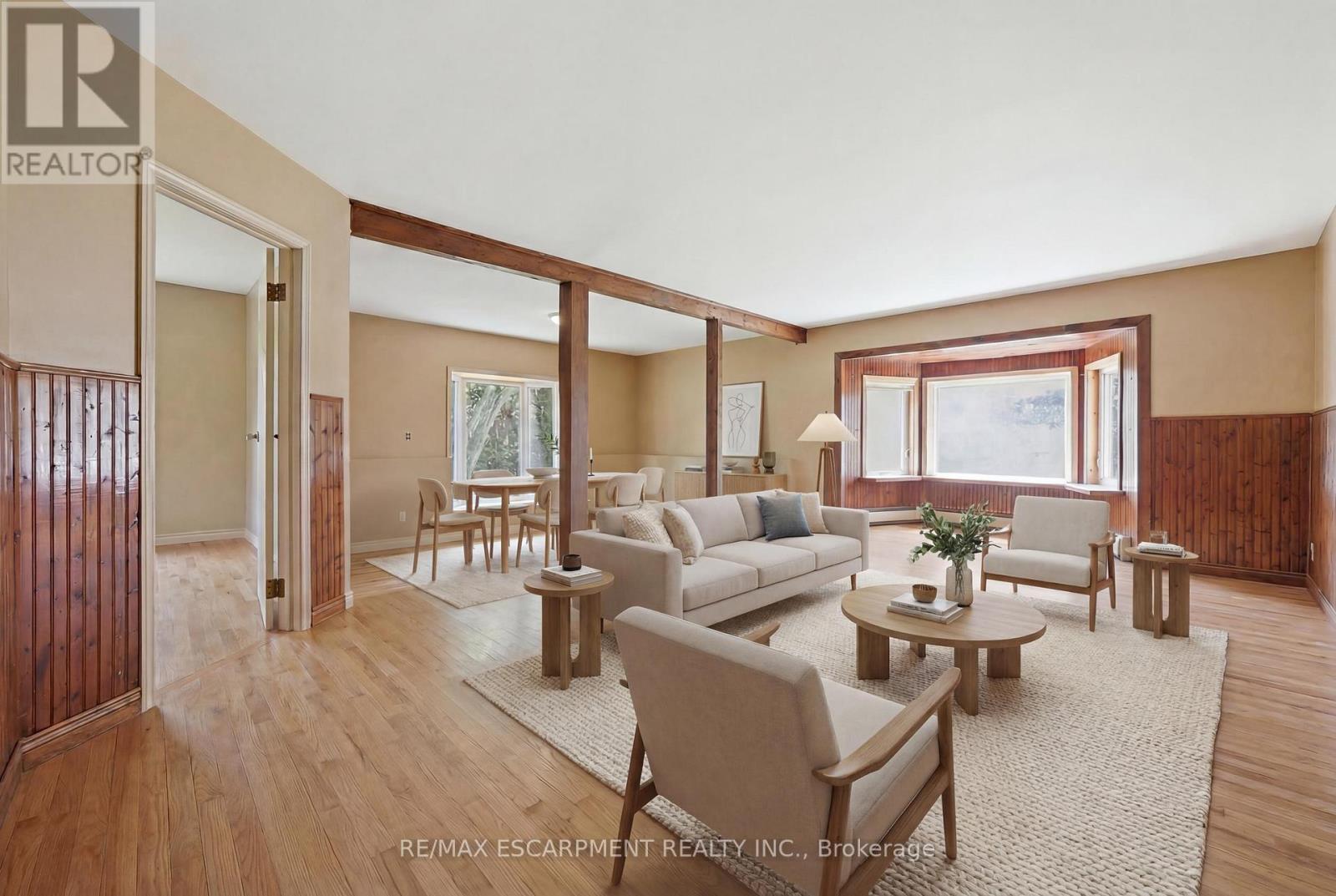 8404 Chippewa Road, Hamilton, ON