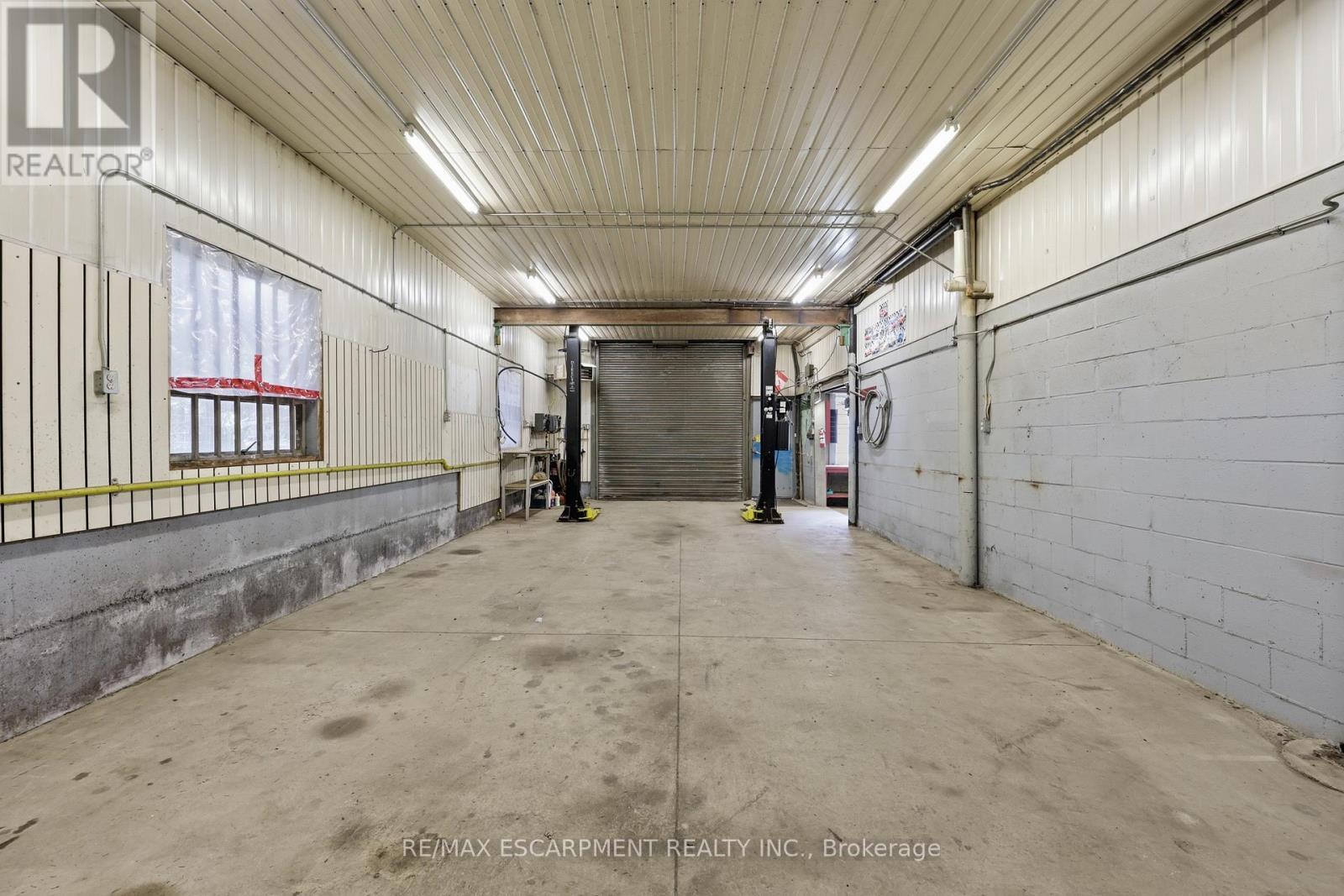 8404 Chippewa Road, Hamilton, ON