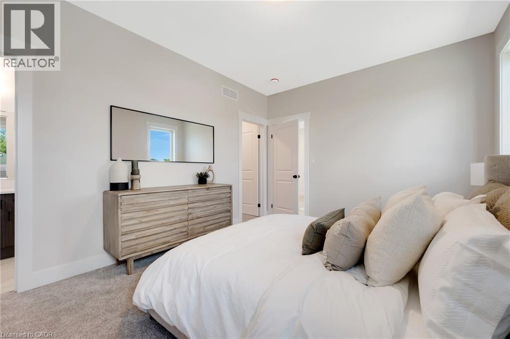52 Moon Crescent, Cambridge, ON
