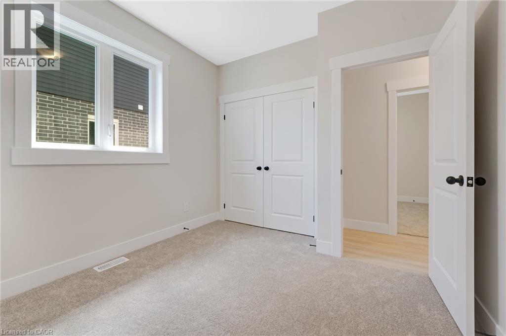 52 Moon Crescent, Cambridge, ON