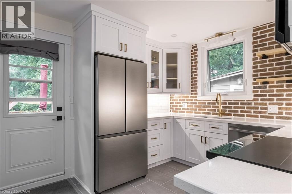 10 Dorset Place, Hamilton, ON