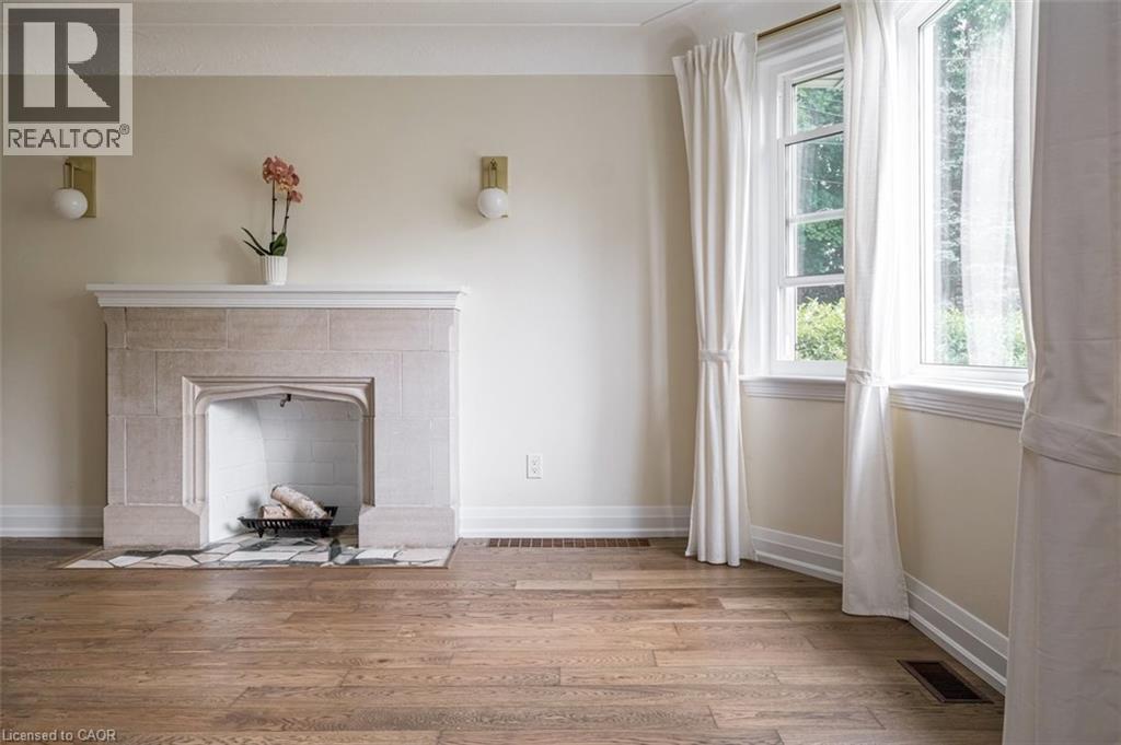 10 Dorset Place, Hamilton, ON