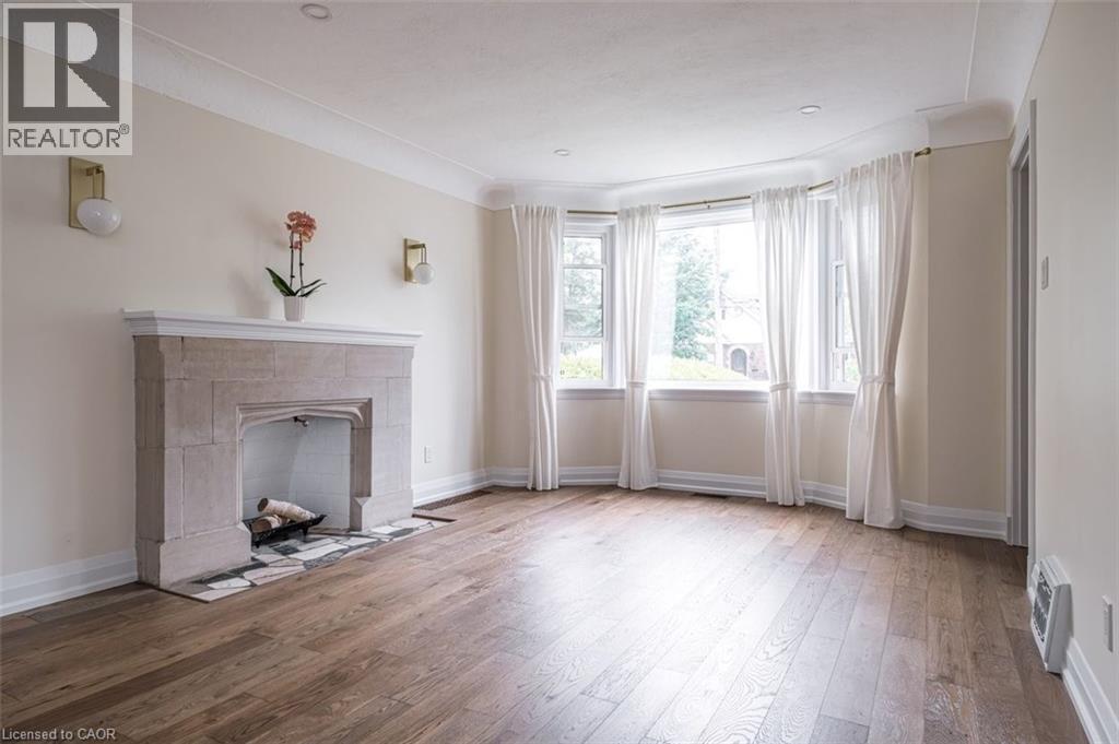 10 Dorset Place, Hamilton, ON