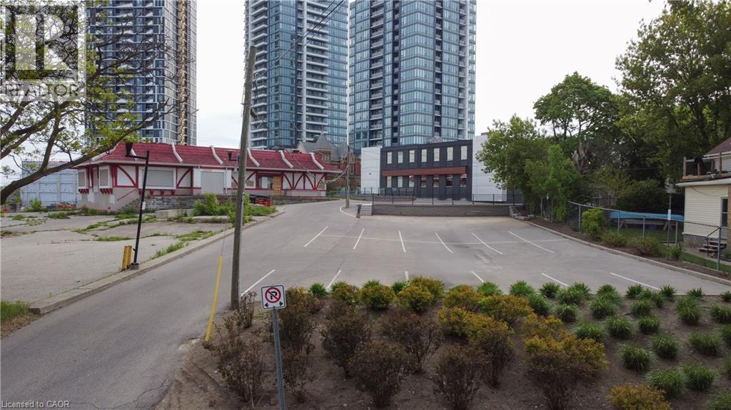 618 King Street, Kitchener, ON