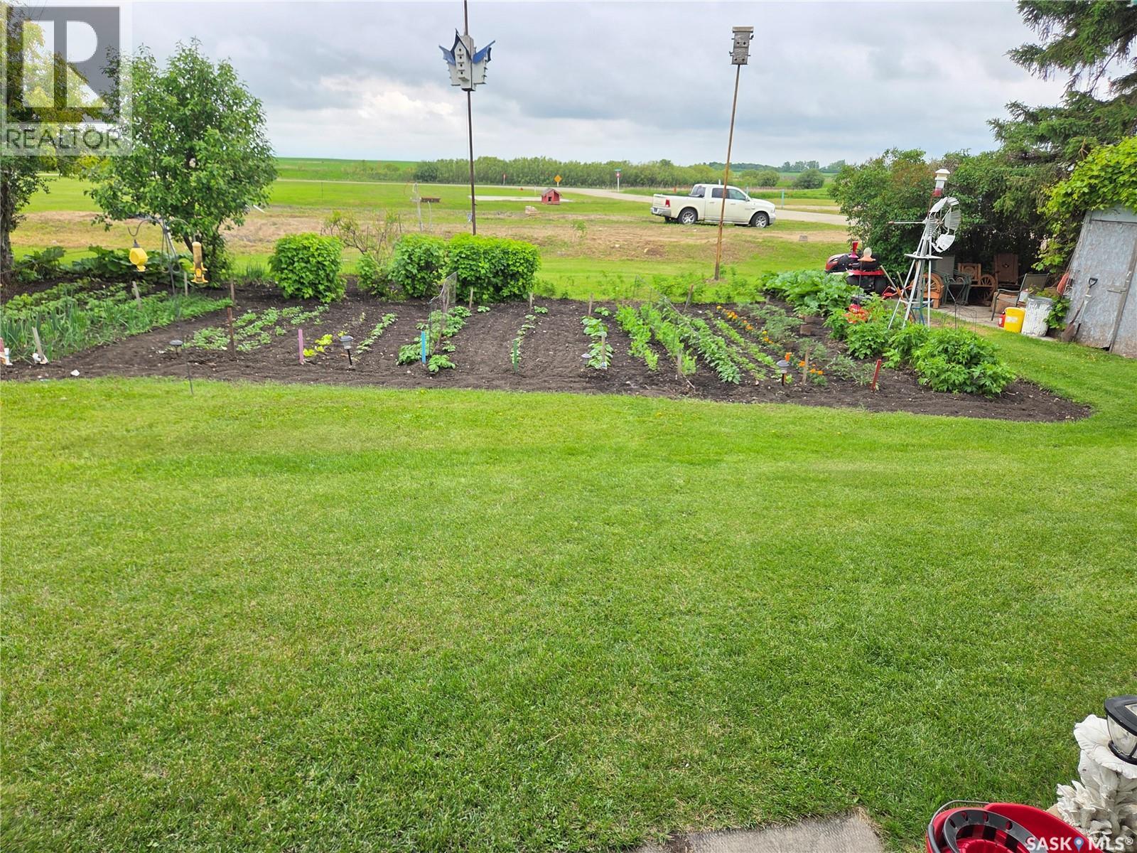 15 Adelaide Street, Manor, SK