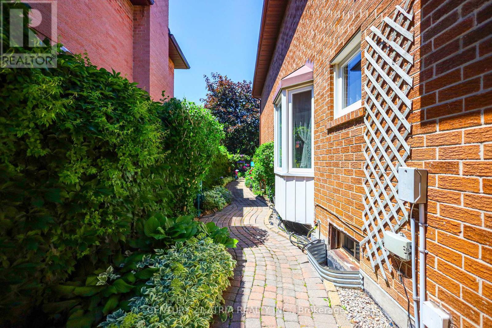 4151 Tea Garden Circle, Mississauga, ON