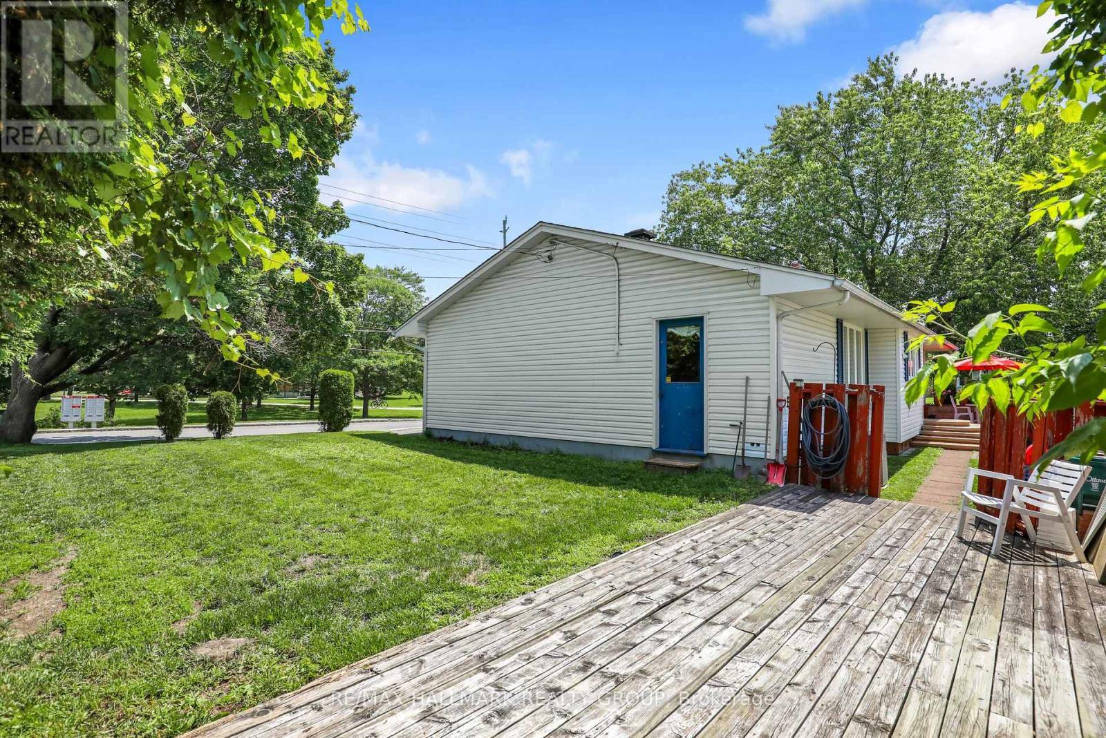 side yard - 3242 Albion Road S, Ottawa, ON