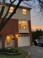 130 LIVINGSTON Avenue Unit# 12 Grimsby, ON L3M 4W5