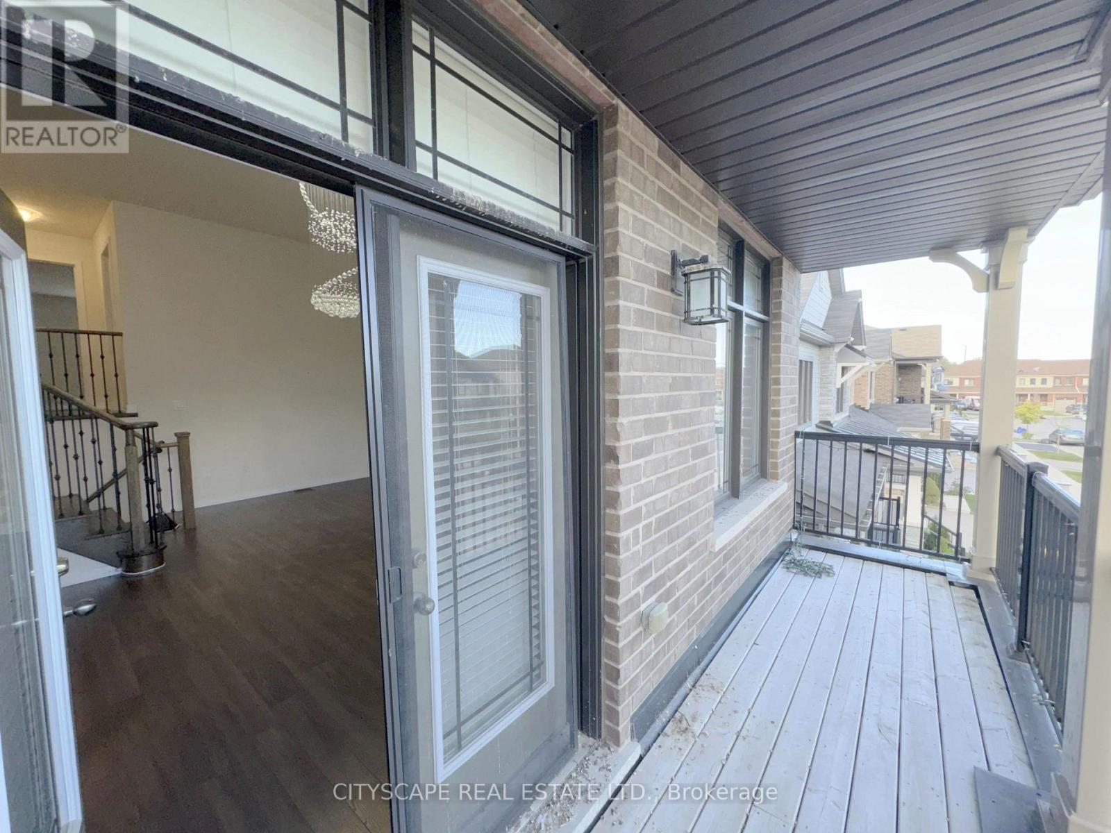 Walk-Out Balcony from Family Room - 16 Pagebrook Crescent, Hamilton, ON