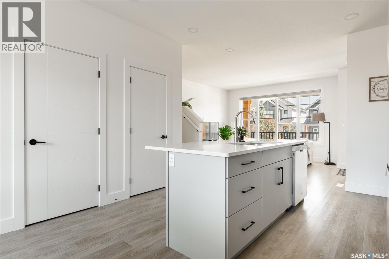 180 Rosewood Boulevard E, Saskatoon, SK
