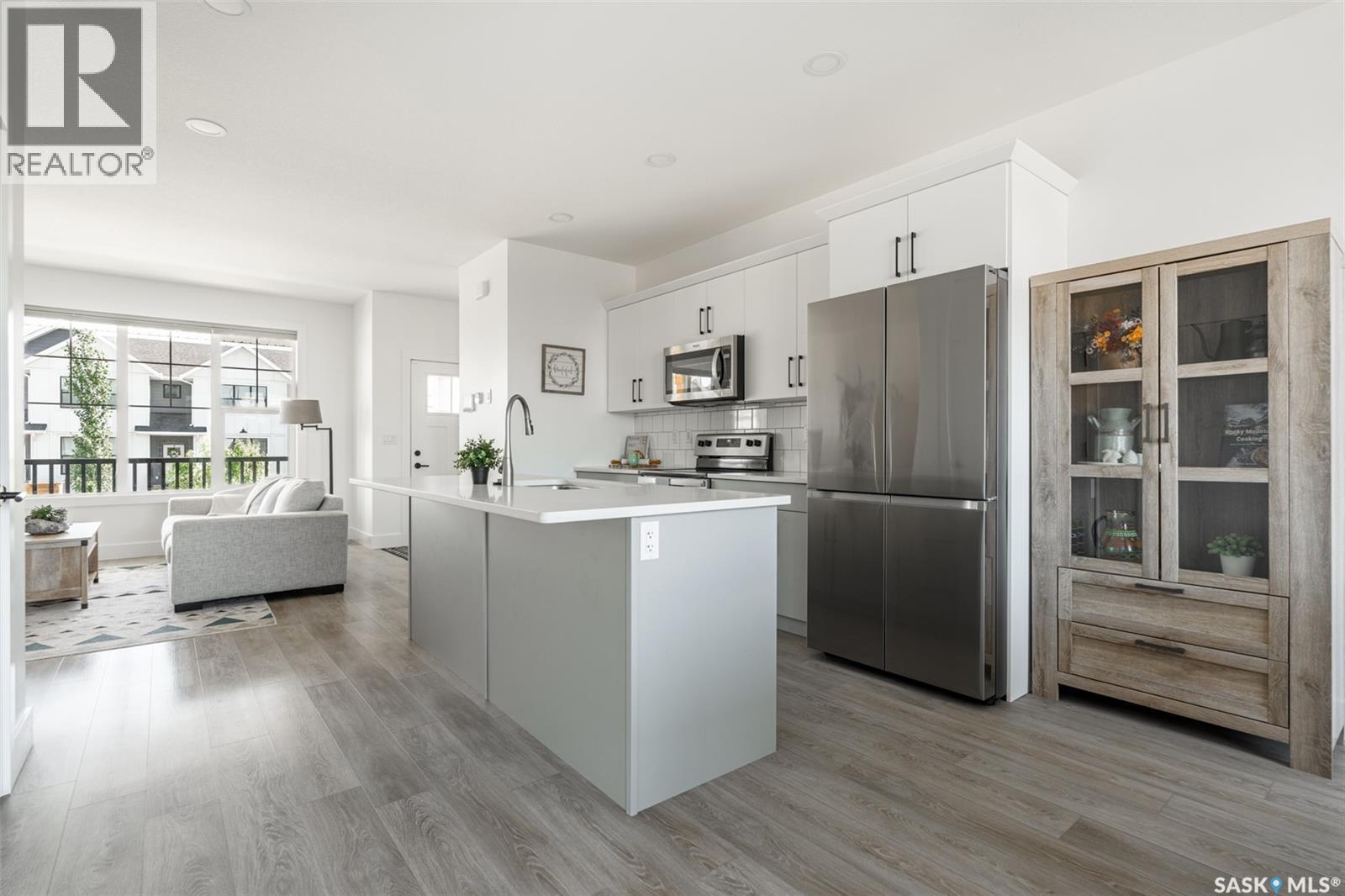 180 Rosewood Boulevard E, Saskatoon, SK