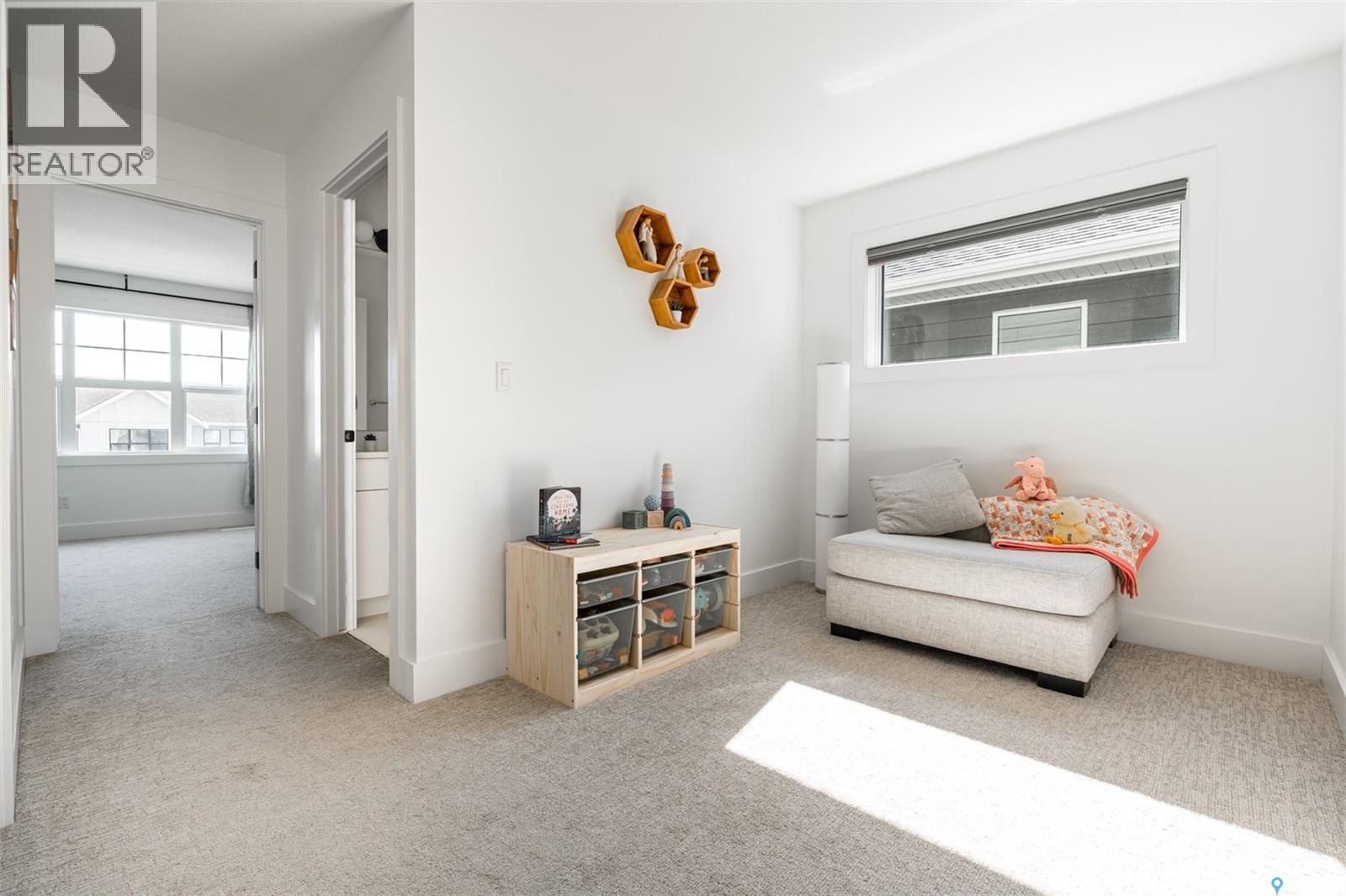 180 Rosewood Boulevard E, Saskatoon, SK