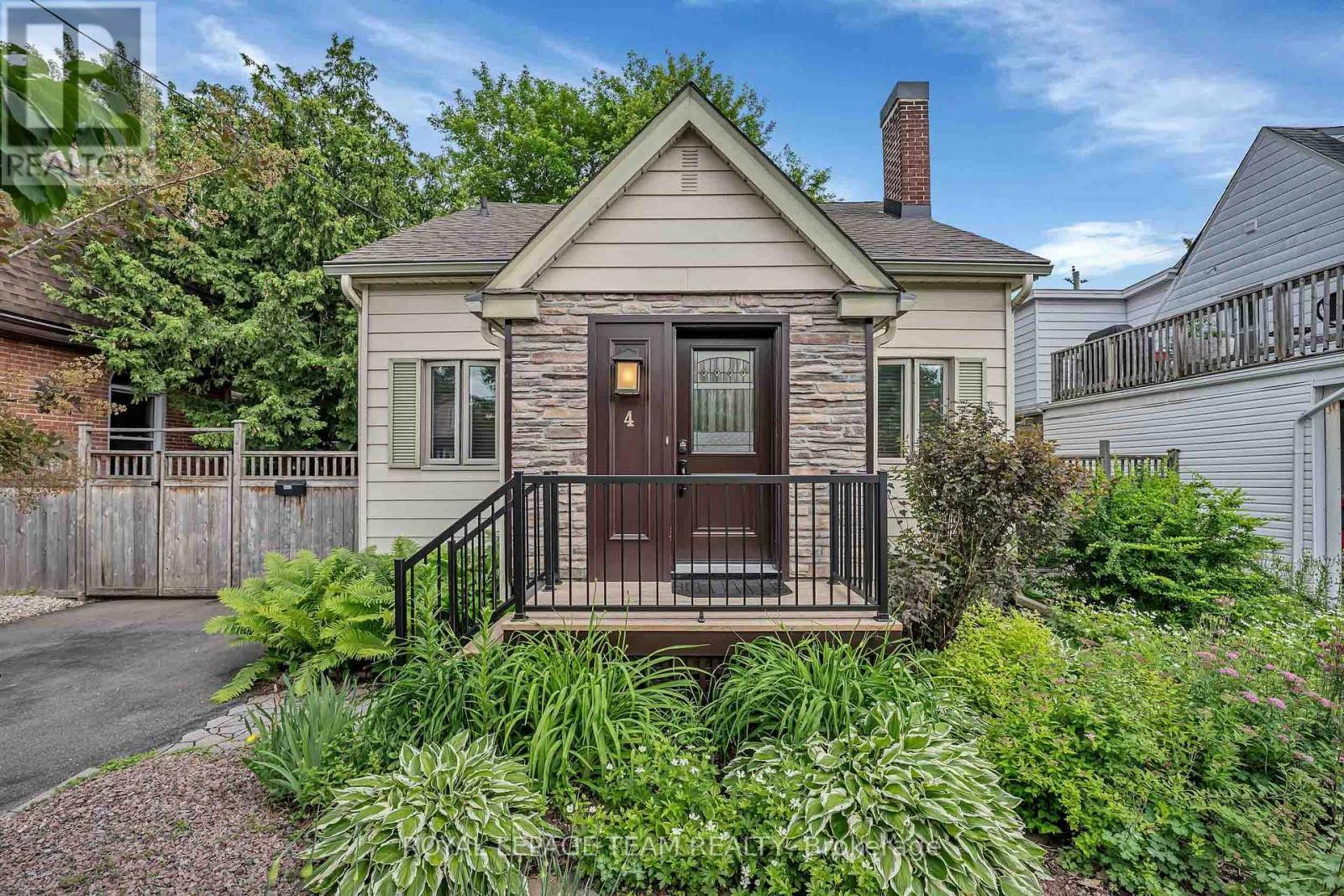 4 Queen Mary Street, Ottawa, ON