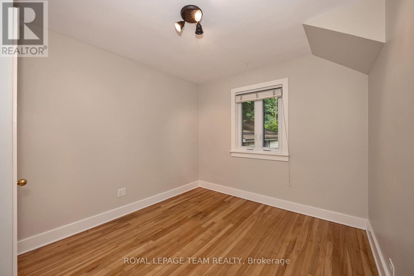 Main level bedroom...den? - 4 Queen Mary Street, Ottawa, ON