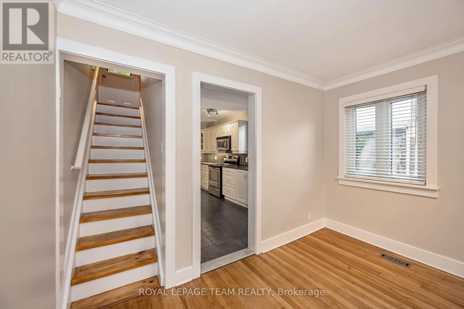 4 Queen Mary Street, Ottawa, ON