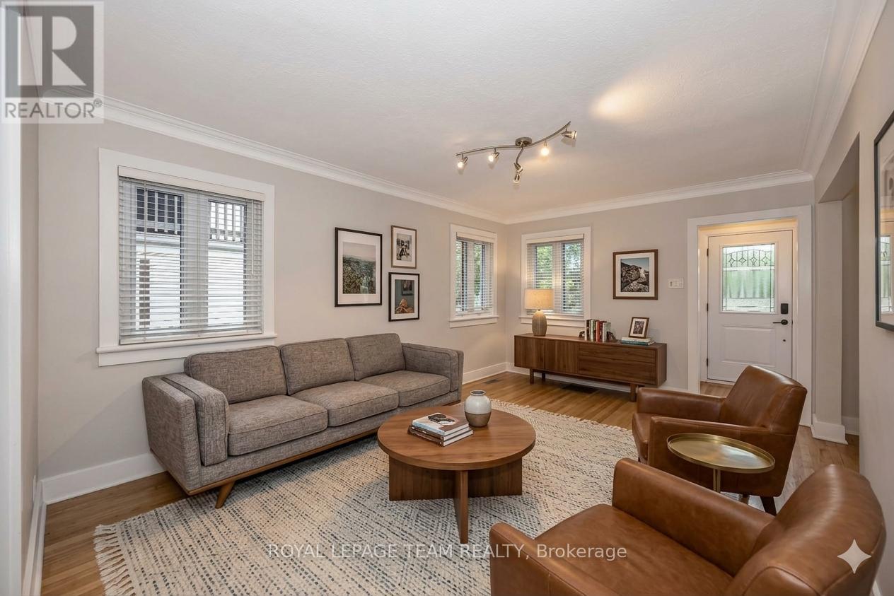 Virtually staged - Living Room - 4 Queen Mary Street, Ottawa, ON