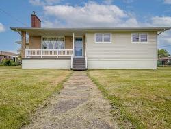 112 South Street Glace Bay, NS B1A 1V6