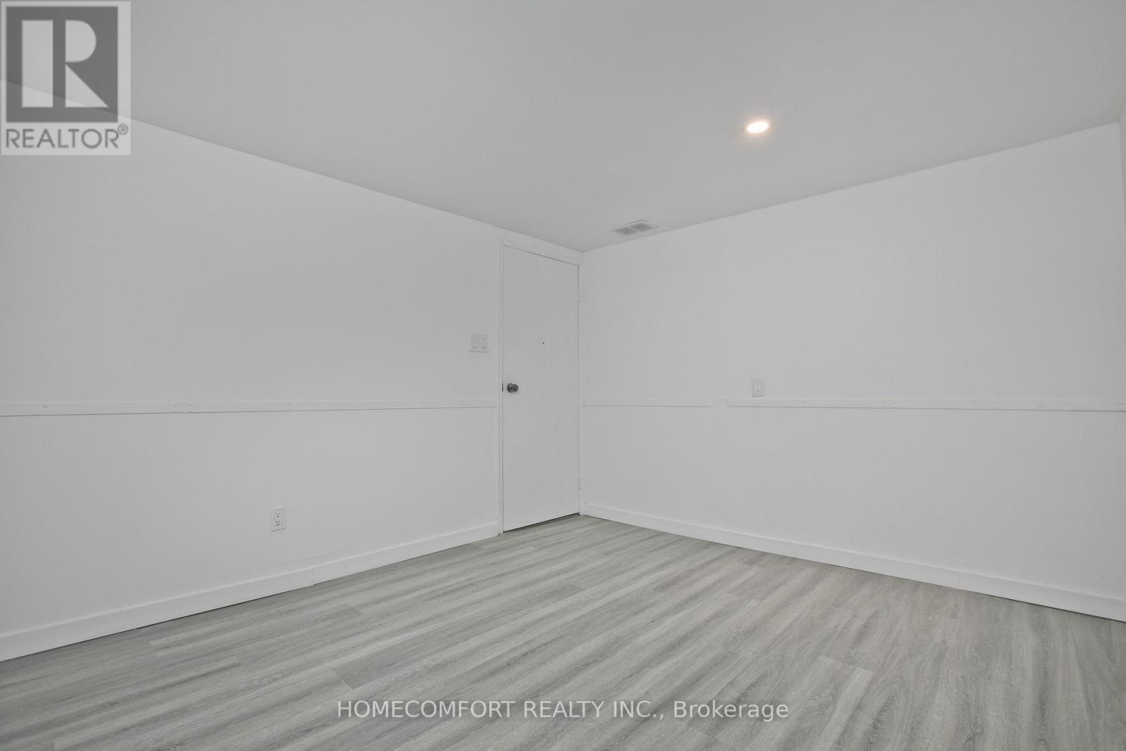 19 Beacham Crescent, Toronto, ON