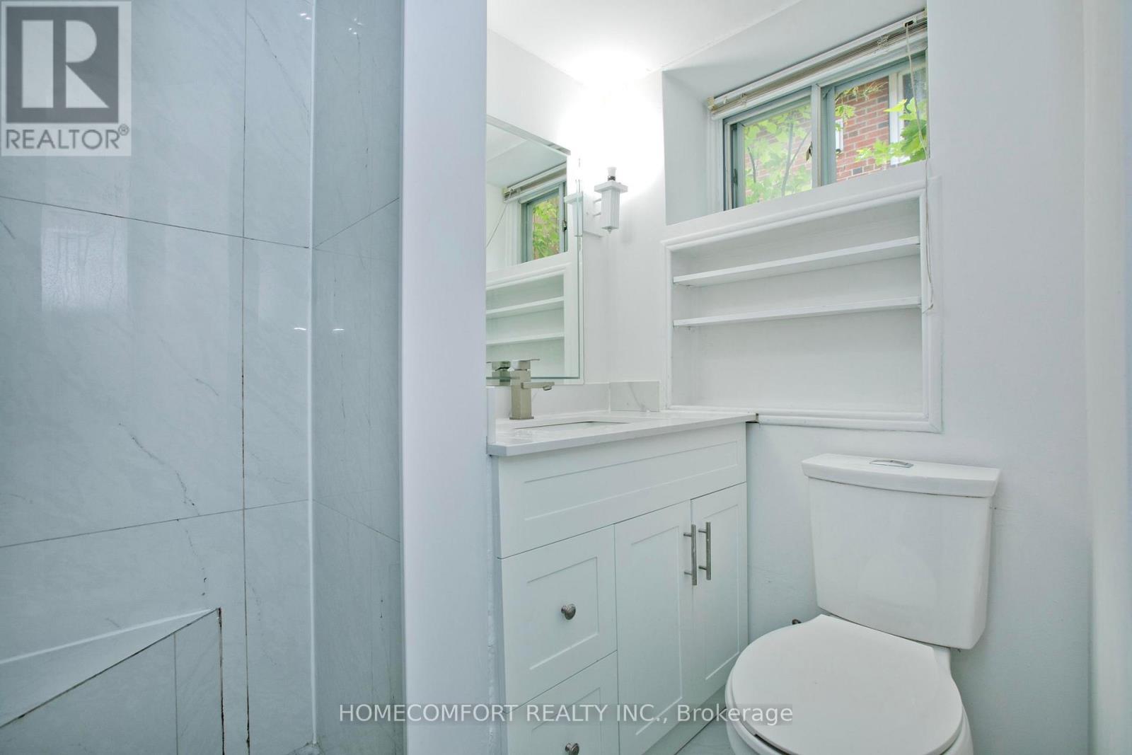 19 Beacham Crescent, Toronto, ON