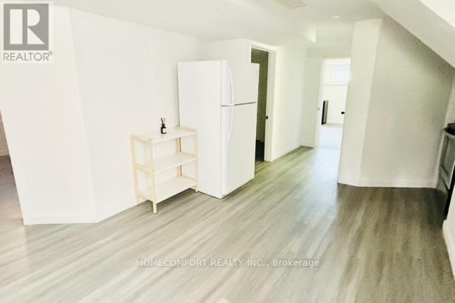 19 Beacham Crescent, Toronto, ON