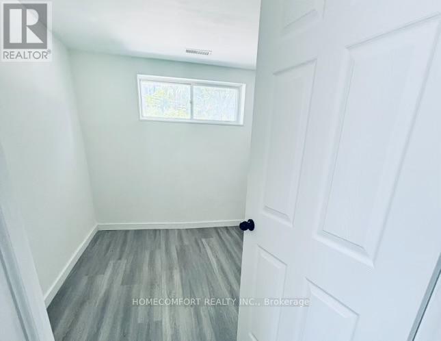 19 Beacham Crescent, Toronto, ON