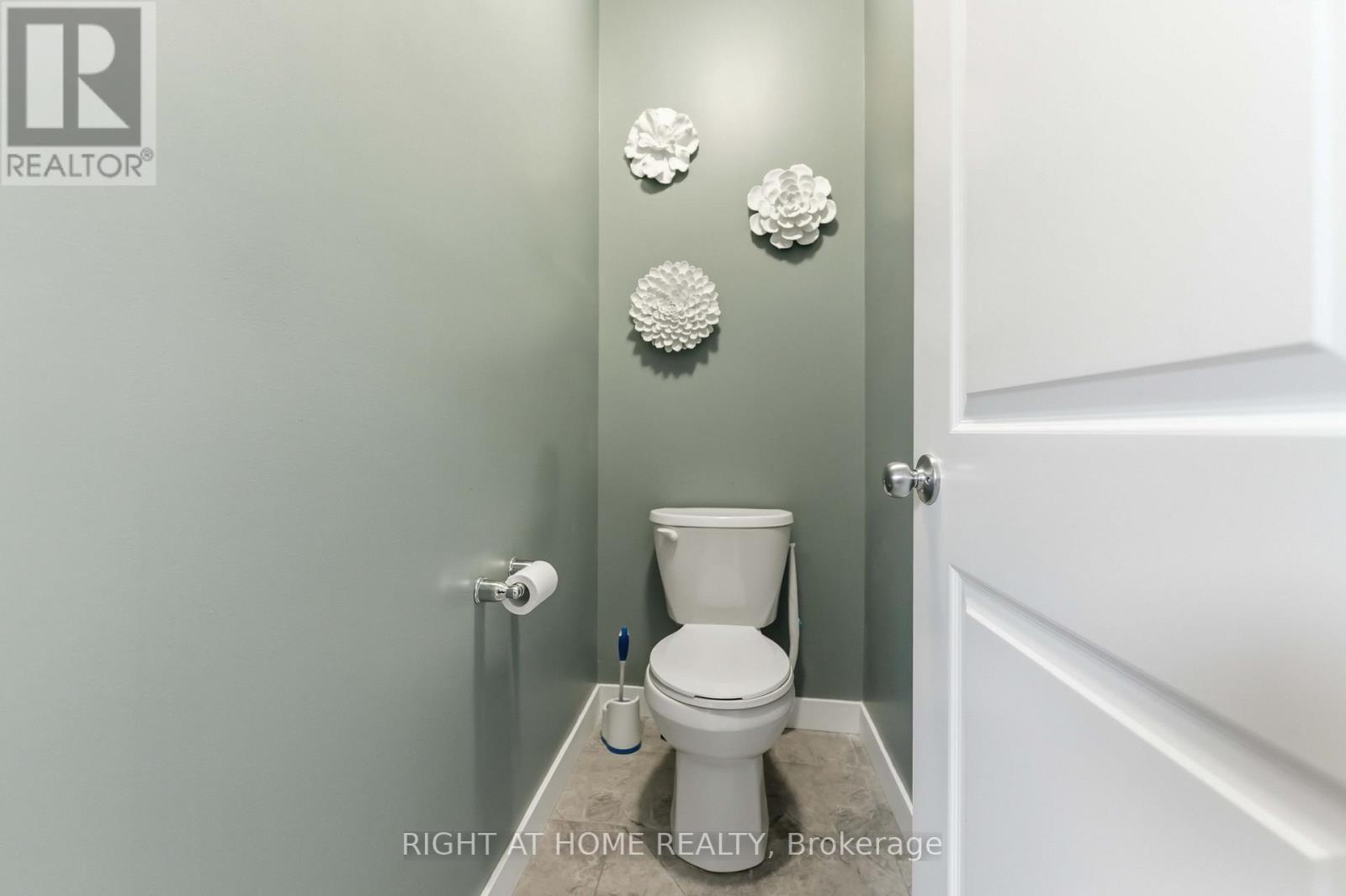 730 Kirkham Crescent, Ottawa, ON
