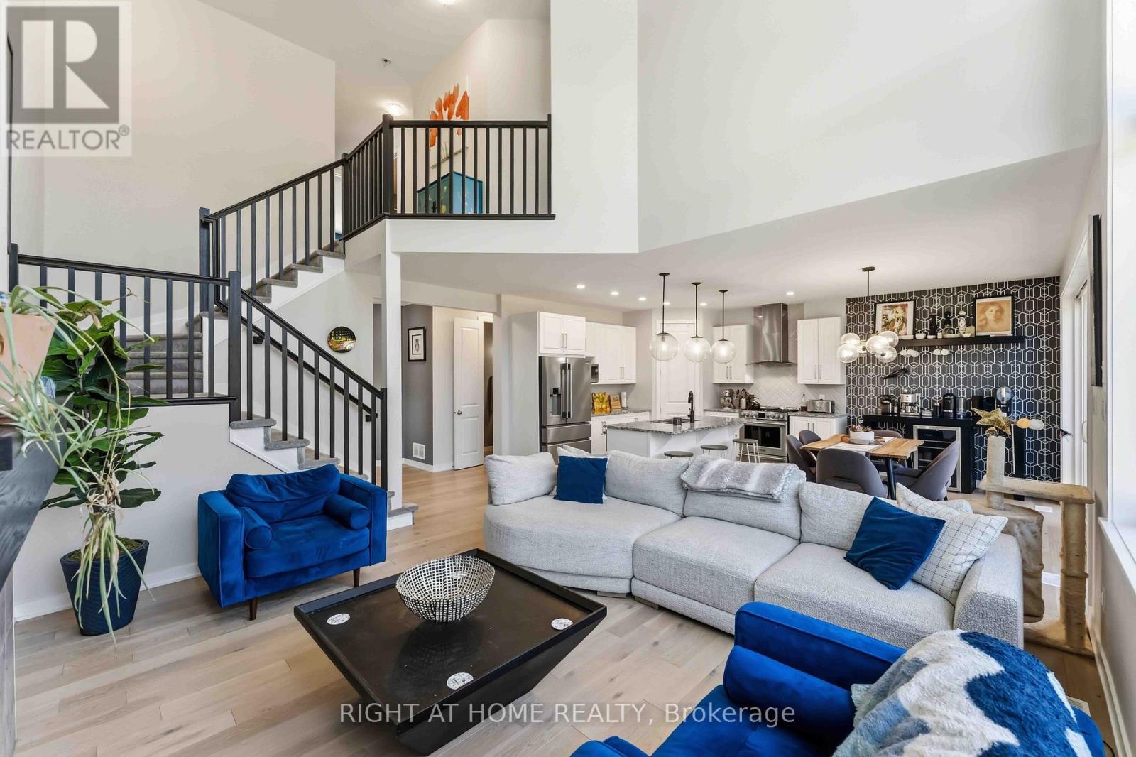 730 Kirkham Crescent, Ottawa, ON
