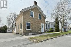 51 MAIN STREET W Smiths Falls, ON K7A 1M7