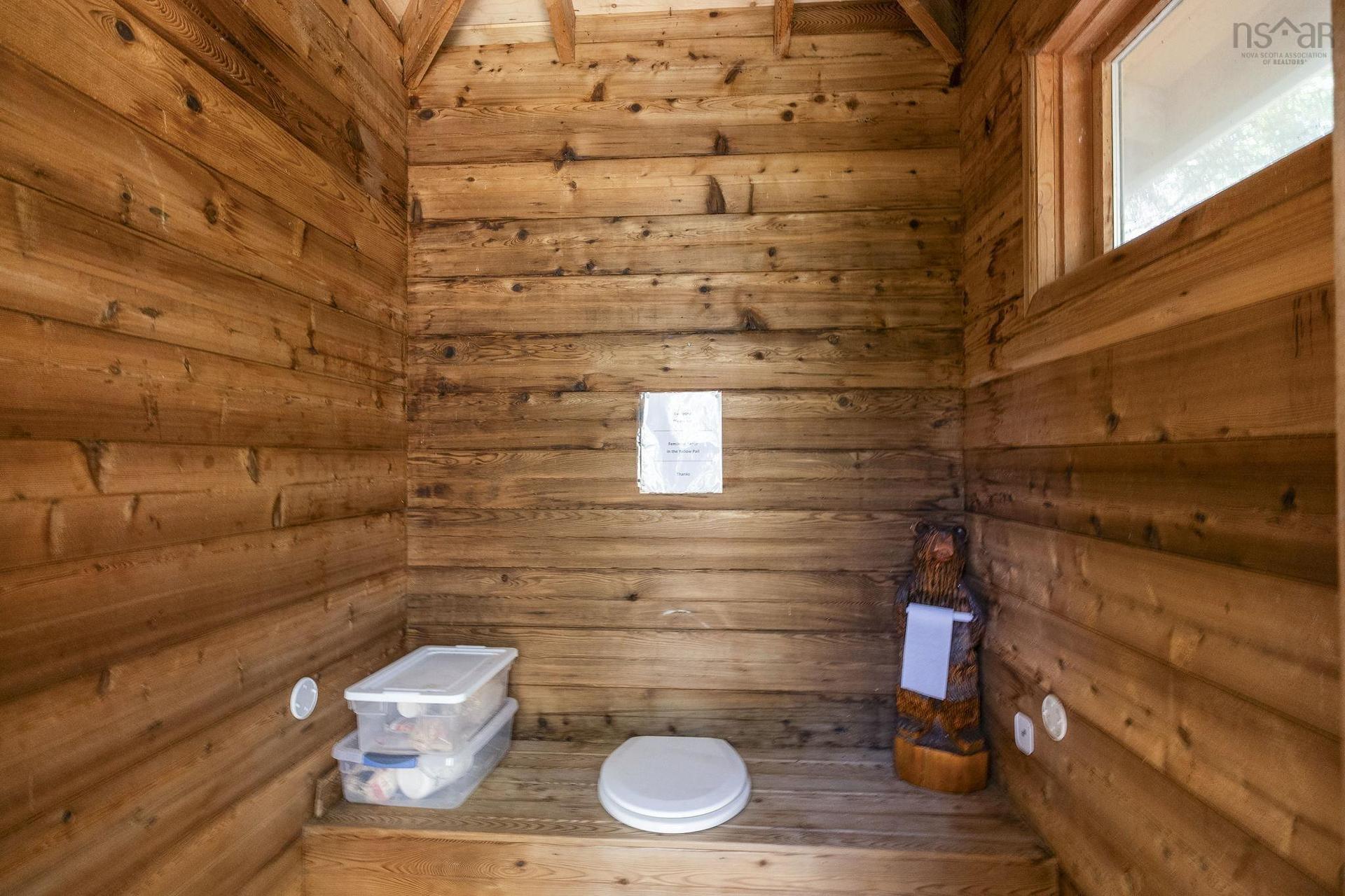 207 Middle Fork Road, Sherbrooke Lake, NS