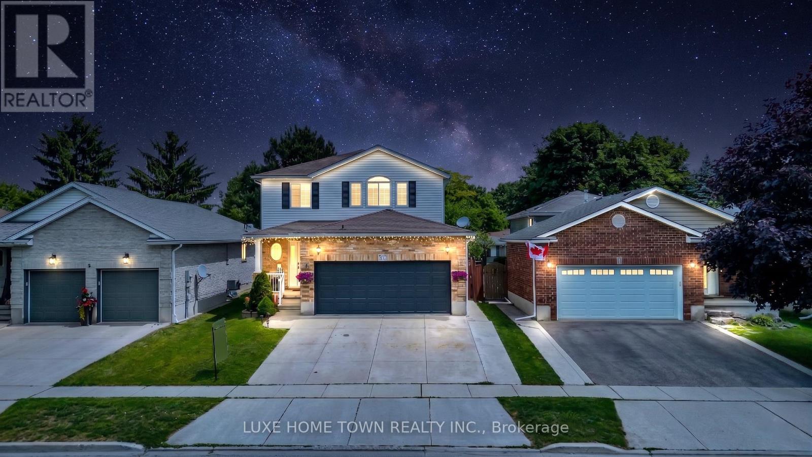 27 Fraserwood Court, Cambridge, ON