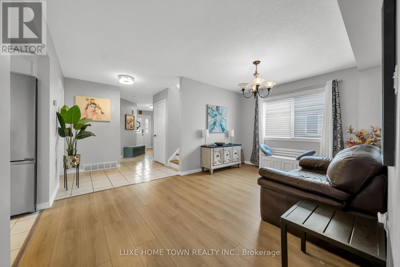 27 Fraserwood Court, Cambridge, ON
