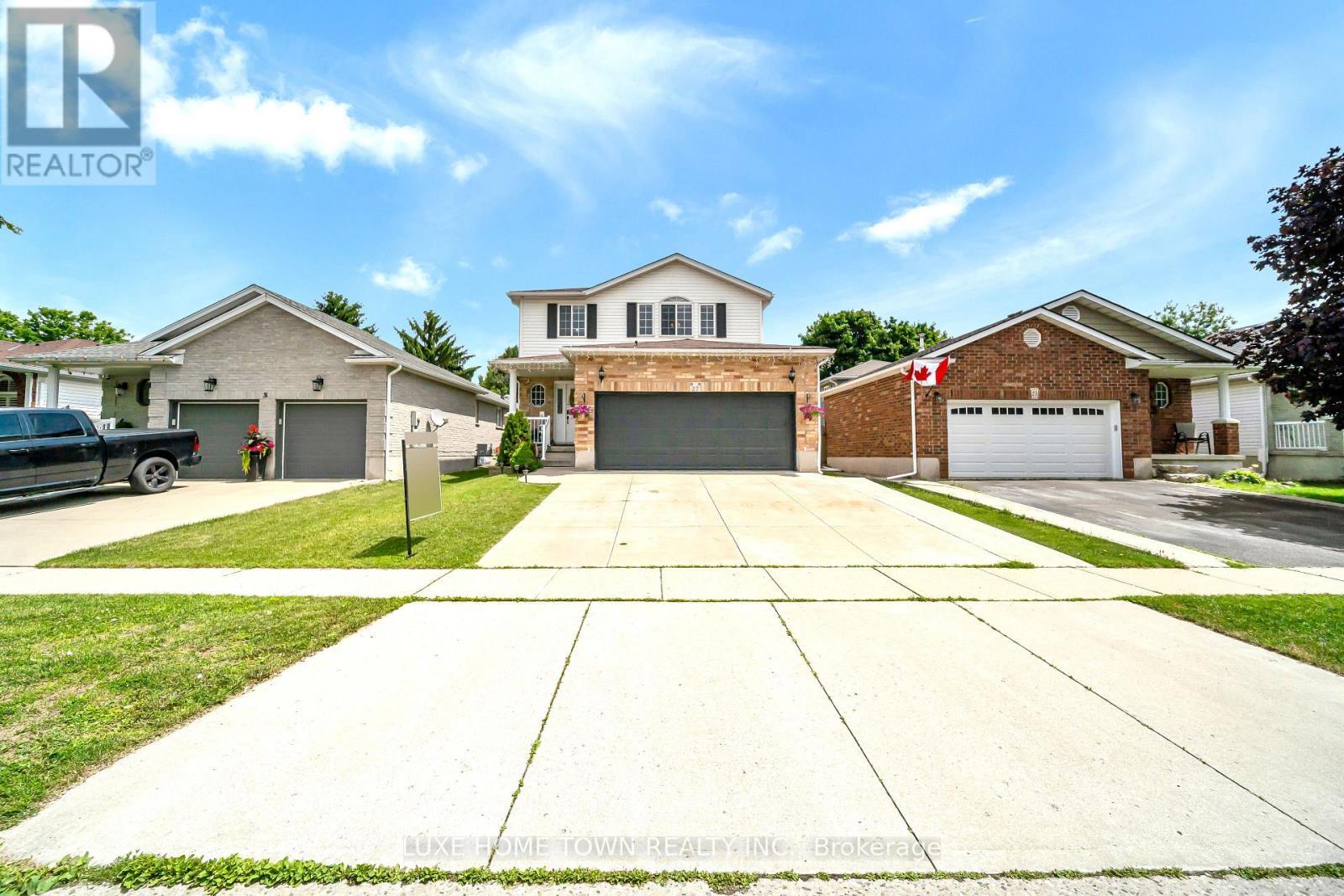 27 Fraserwood Court, Cambridge, ON
