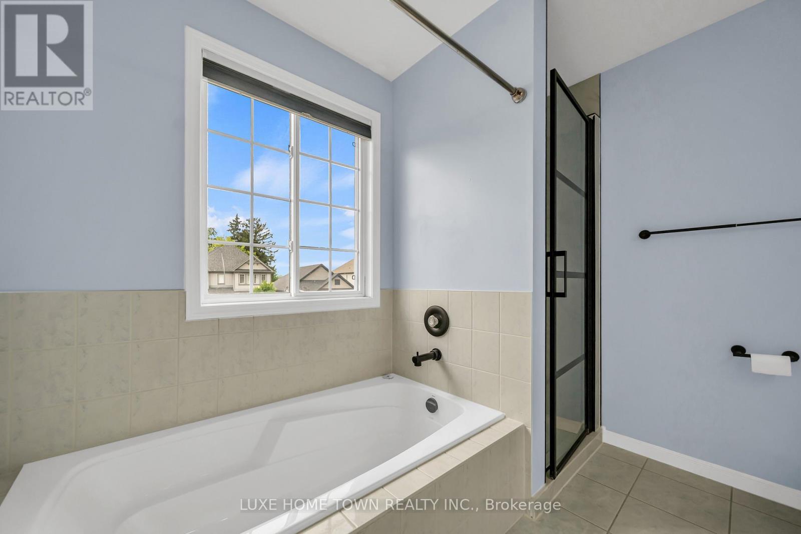 27 Fraserwood Court, Cambridge, ON