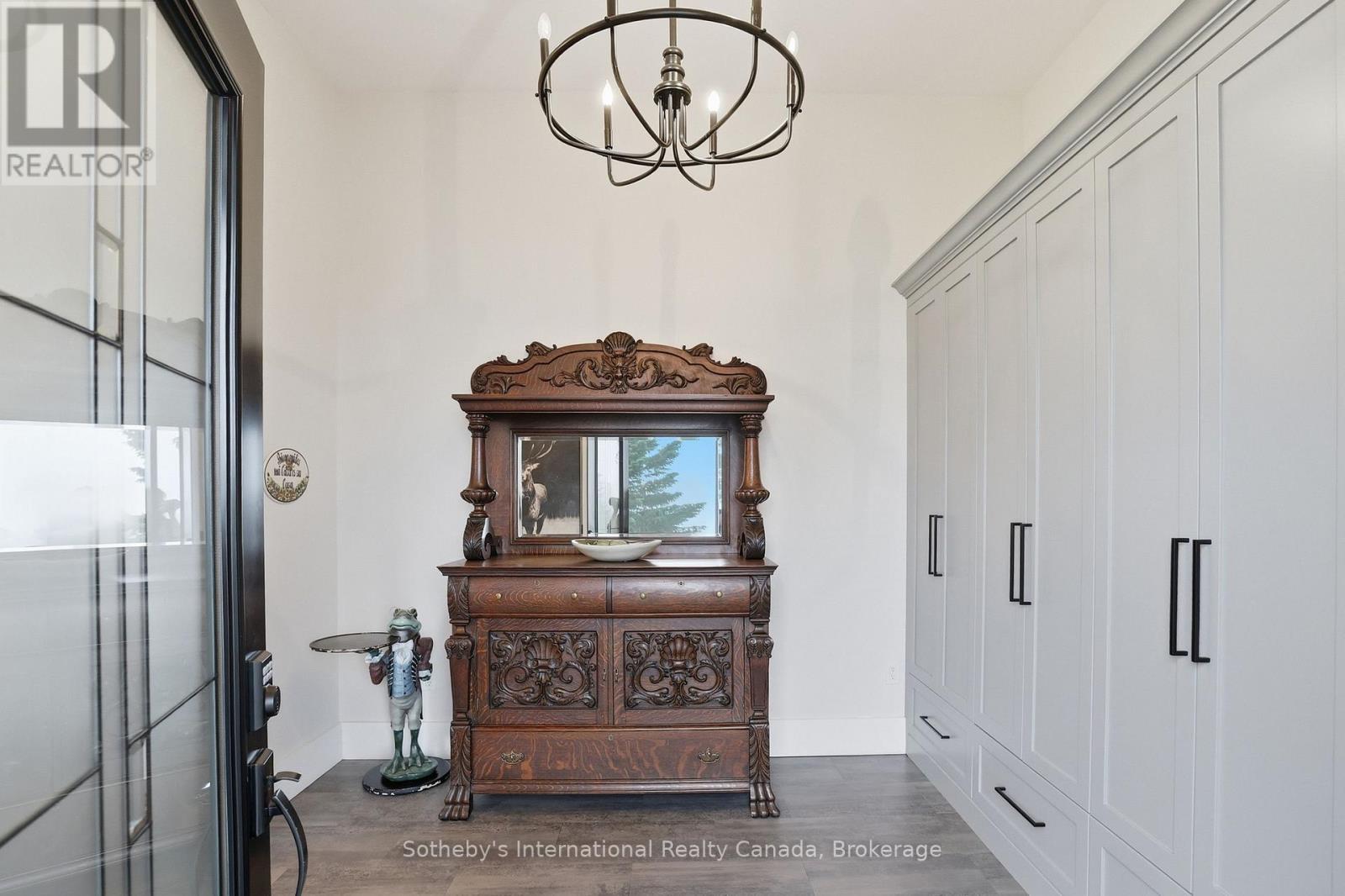 9263 91 County Road, Clearview, ON
